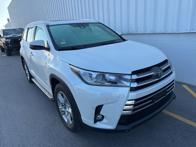 2019 Toyota Highlander Limited Platinum photo 3