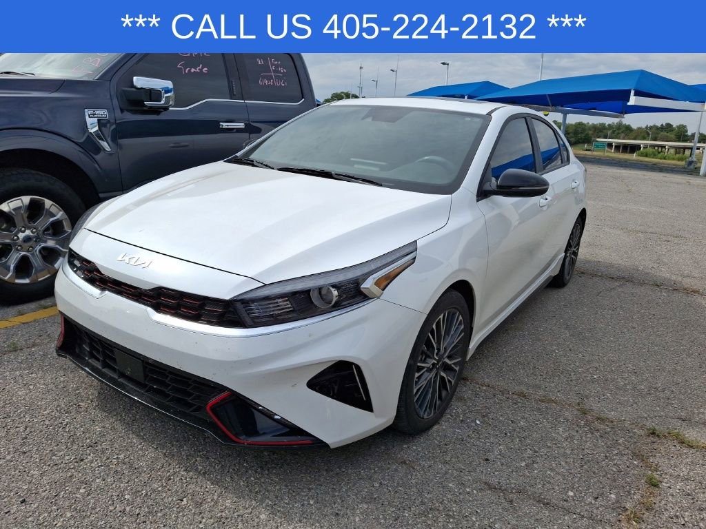 2023 Kia Forte GT-Line photo 2