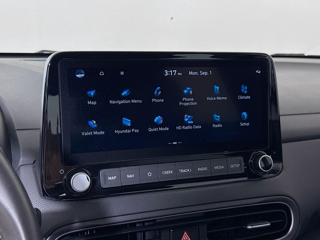 2023 Hyundai Kona SEL photo 18