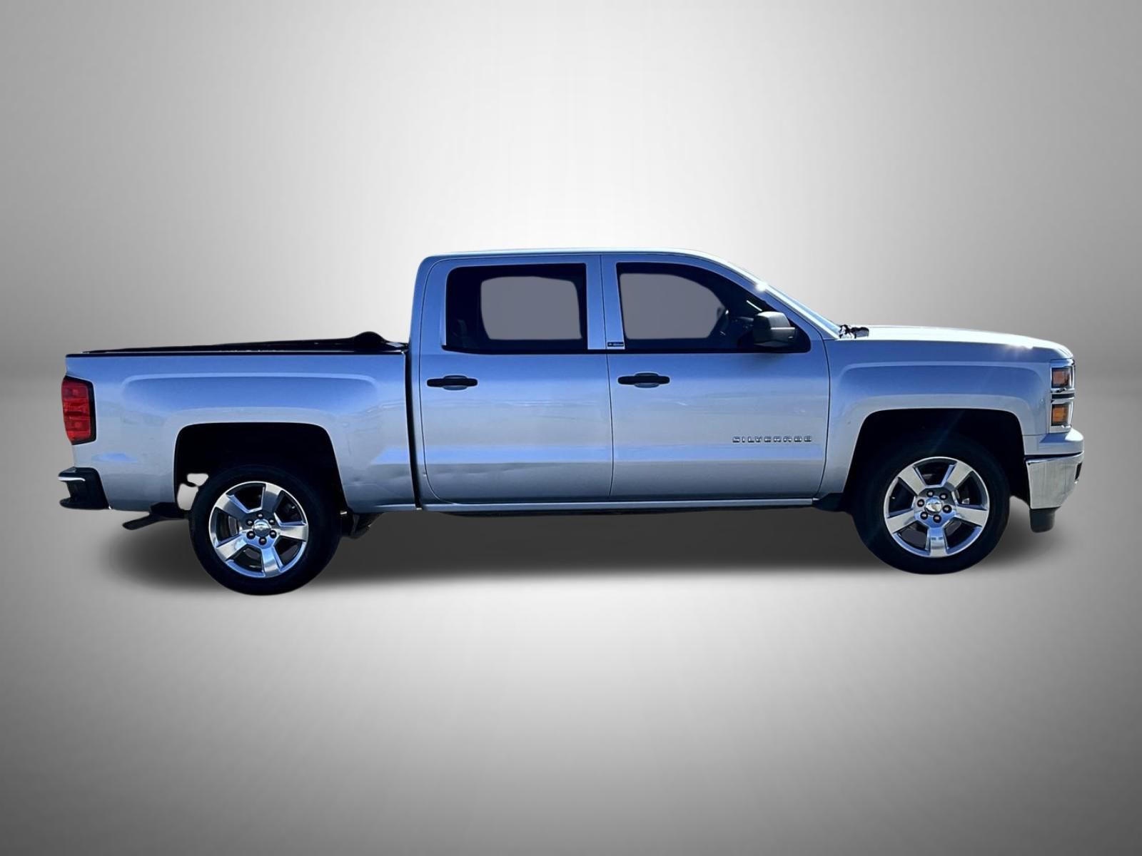 2014 Chevrolet Silverado 1500 LT photo 4