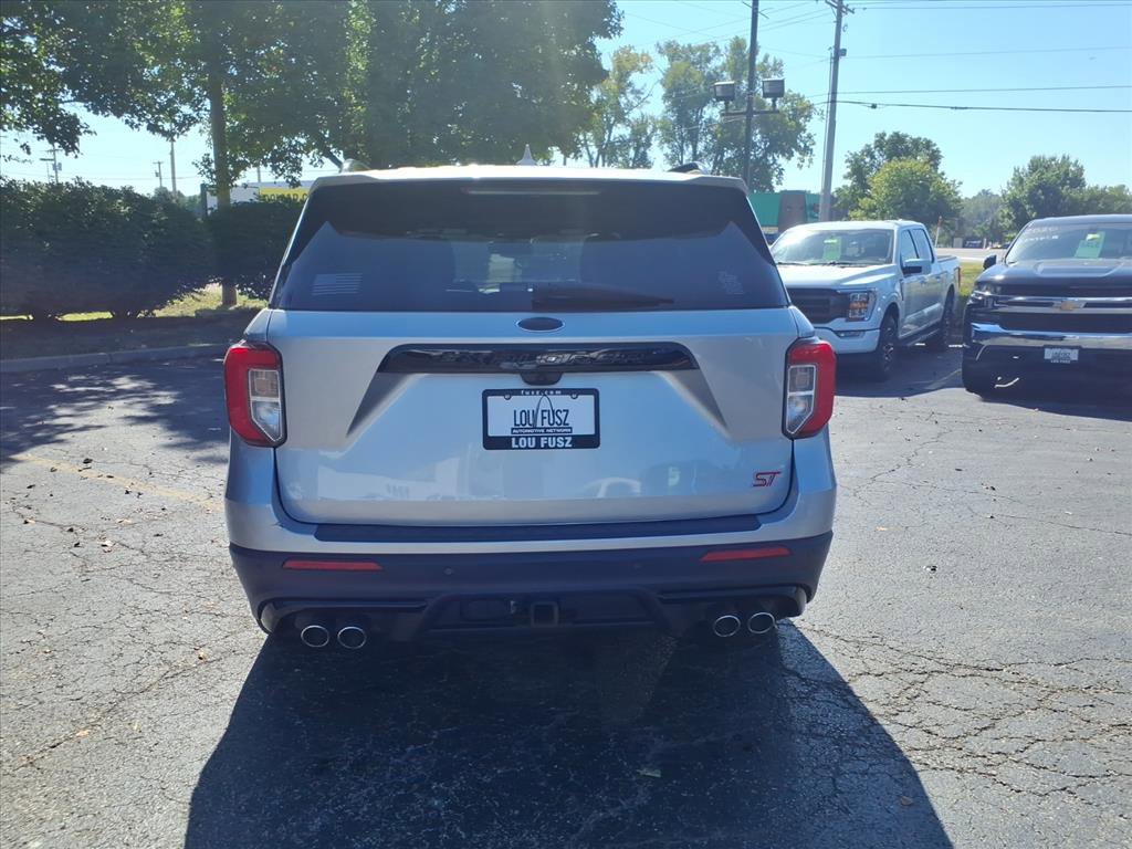 2020 Ford Explorer ST photo 30