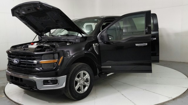 Used 2024 BLACK Ford XLT image 10