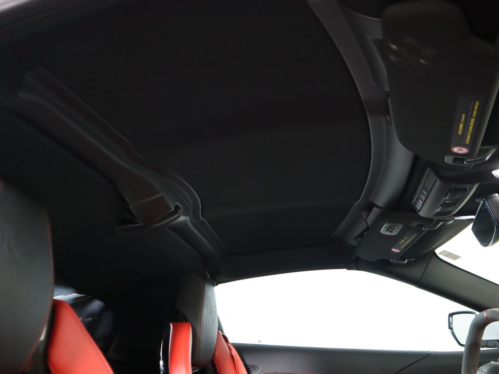 2020 Chevrolet Corvette Stingray 2LT photo 18