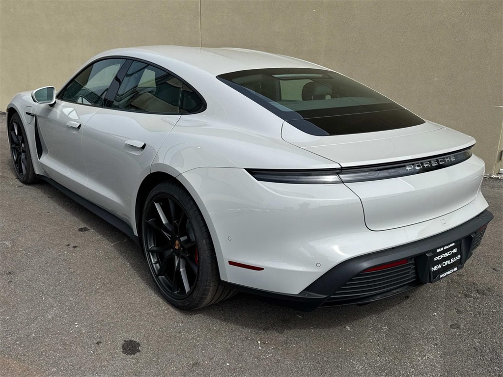 2025 Porsche Taycan 4S photo 3