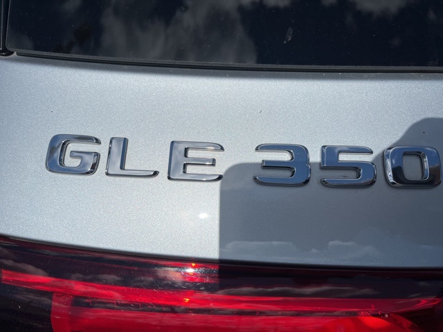 2023 Mercedes Benz GLE 350 4MATIC photo 3
