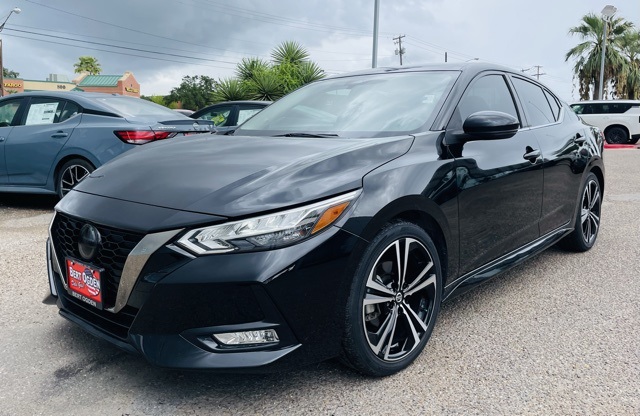 2022 Nissan Sentra SR photo 3