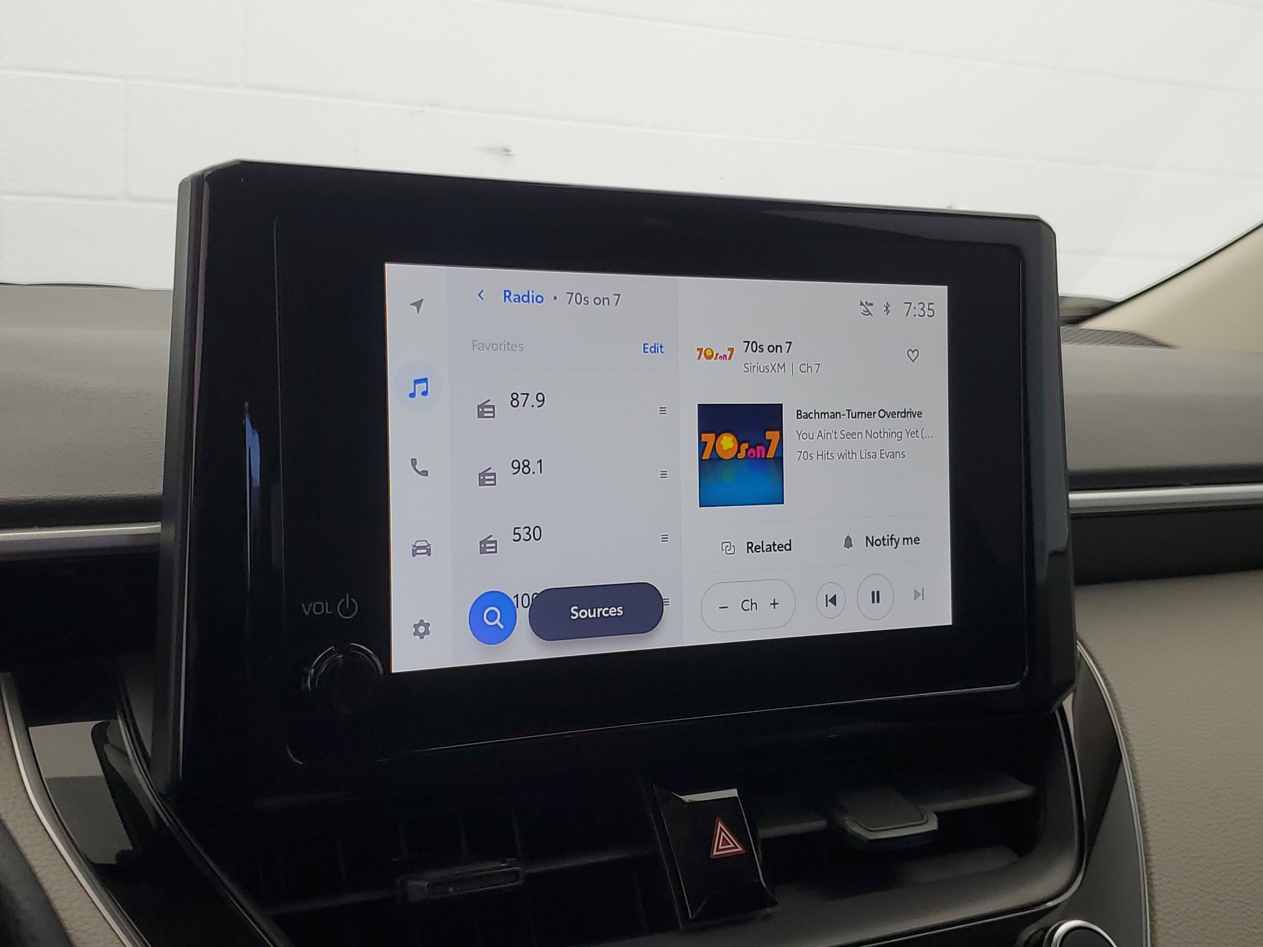 2024 Toyota Corolla LE photo 2