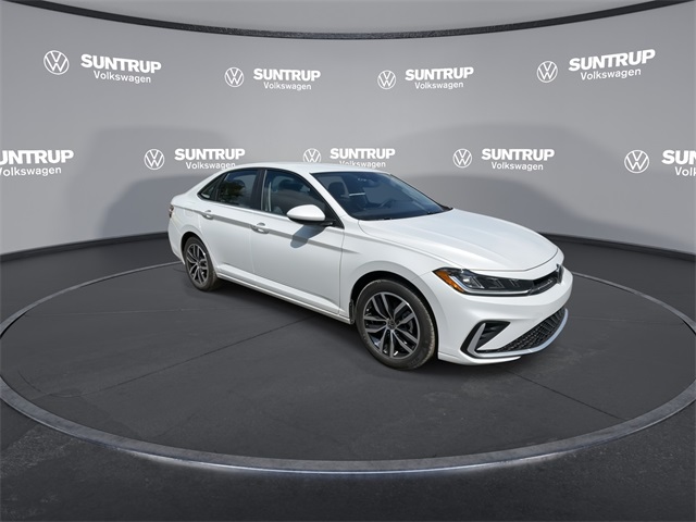 2025 Volkswagen Jetta 1.5T SE photo 2