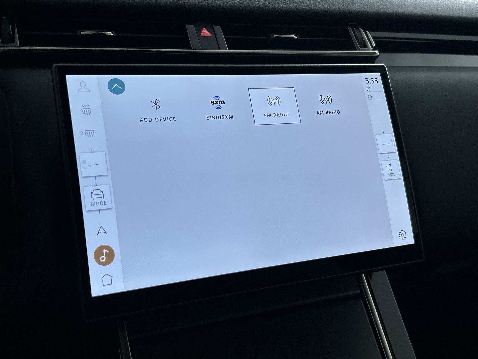 2025 Land Rover Range Rover Velar SE photo 16