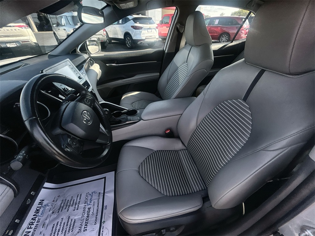 2023 Toyota Camry SE photo 15