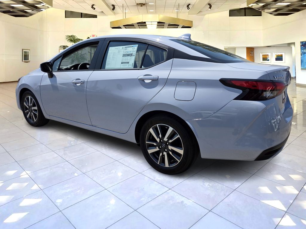 2025 Nissan Versa SV photo 3