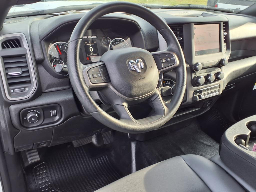 2024 Ram 2500 Tradesman photo 3