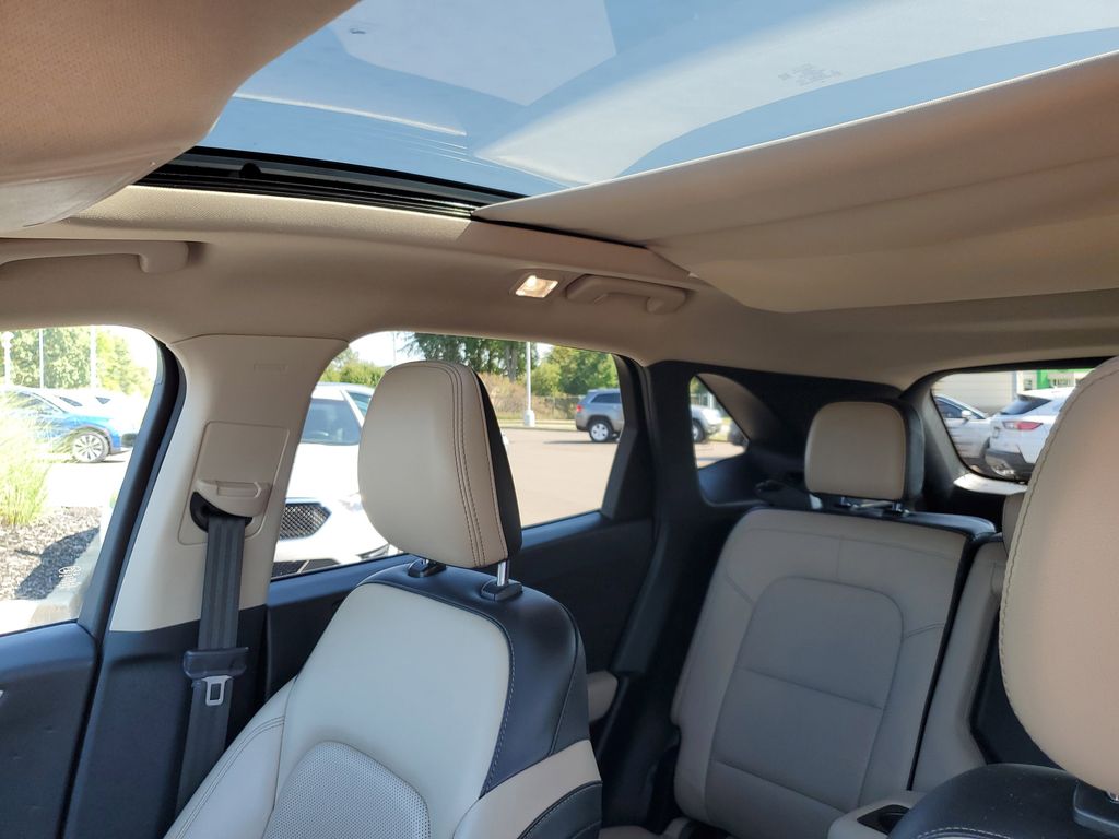2020 Ford Escape SEL photo 20