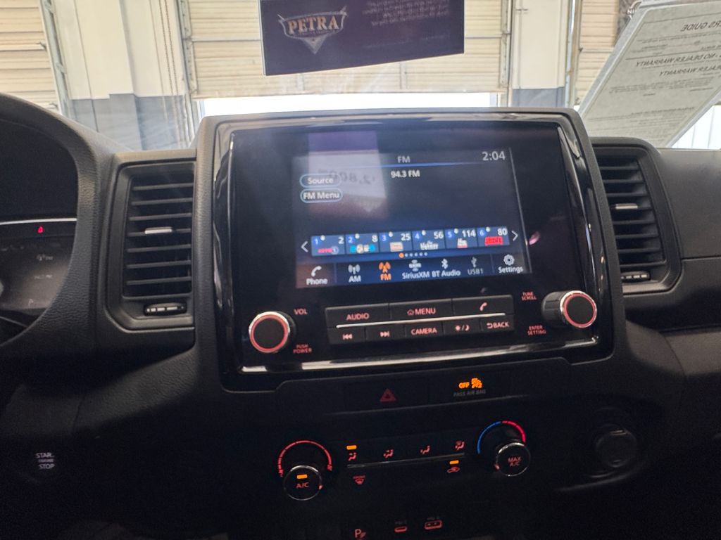 2022 Nissan Frontier S photo 11