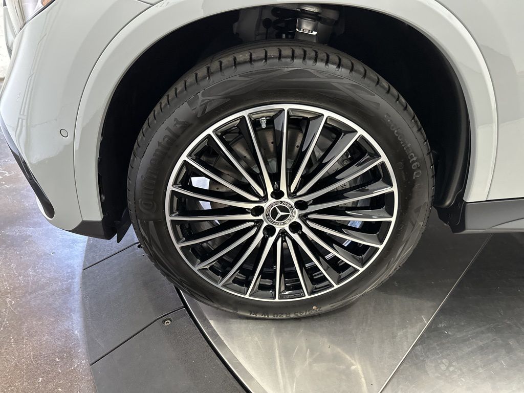 2026 Mercedes Benz GLC 300 4MATIC photo 29