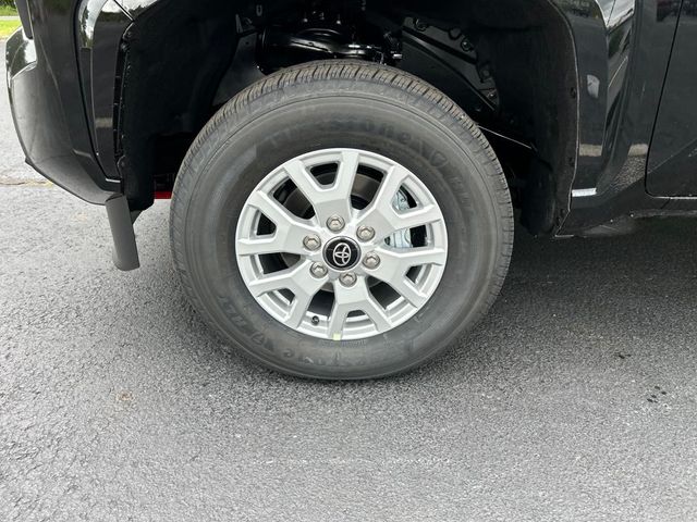 2025 Toyota Tacoma SR5 4x4 Double Cab photo 26