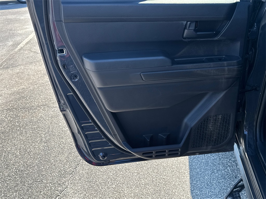 2024 Toyota Tacoma SR5 photo 19