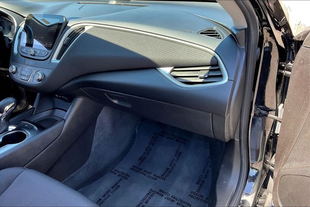 2022 Chevrolet Malibu RS photo 18