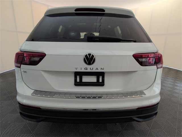 2022 Volkswagen Tiguan SE photo 11