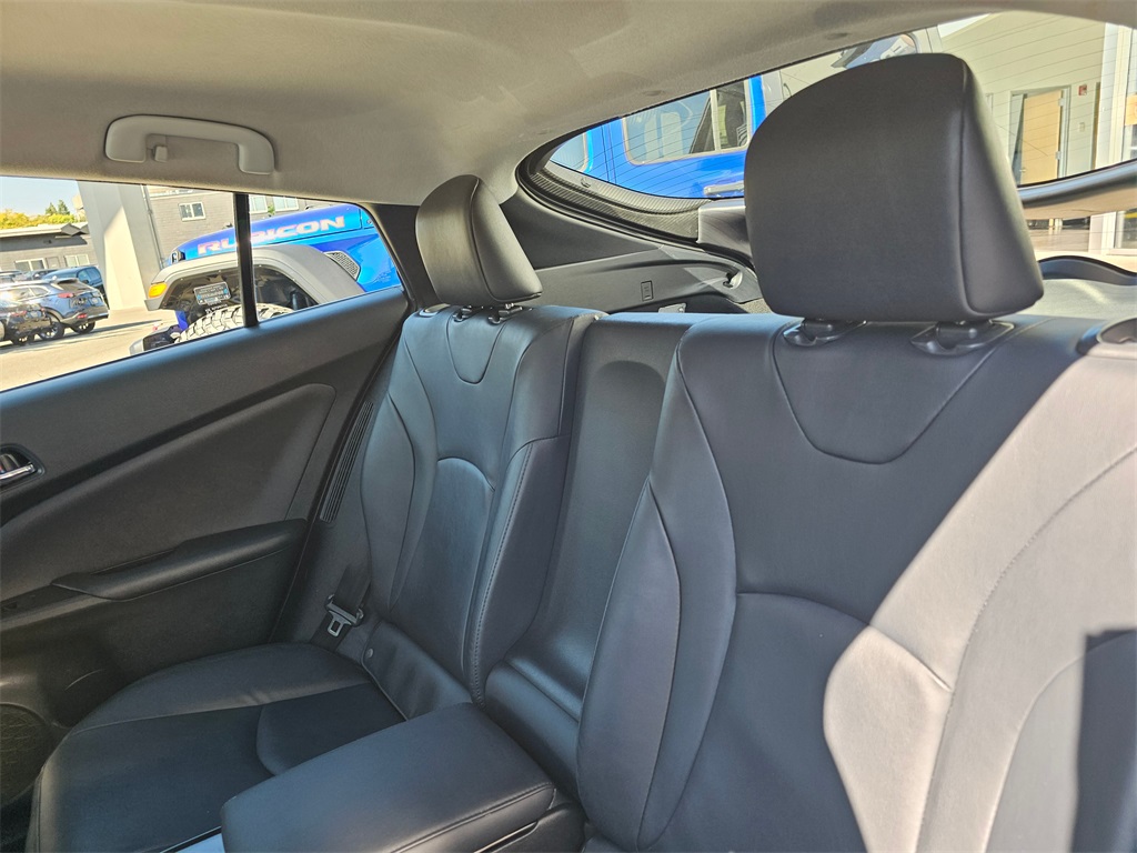 2019 Toyota Prius Prime Plus Premium Advanced photo 18