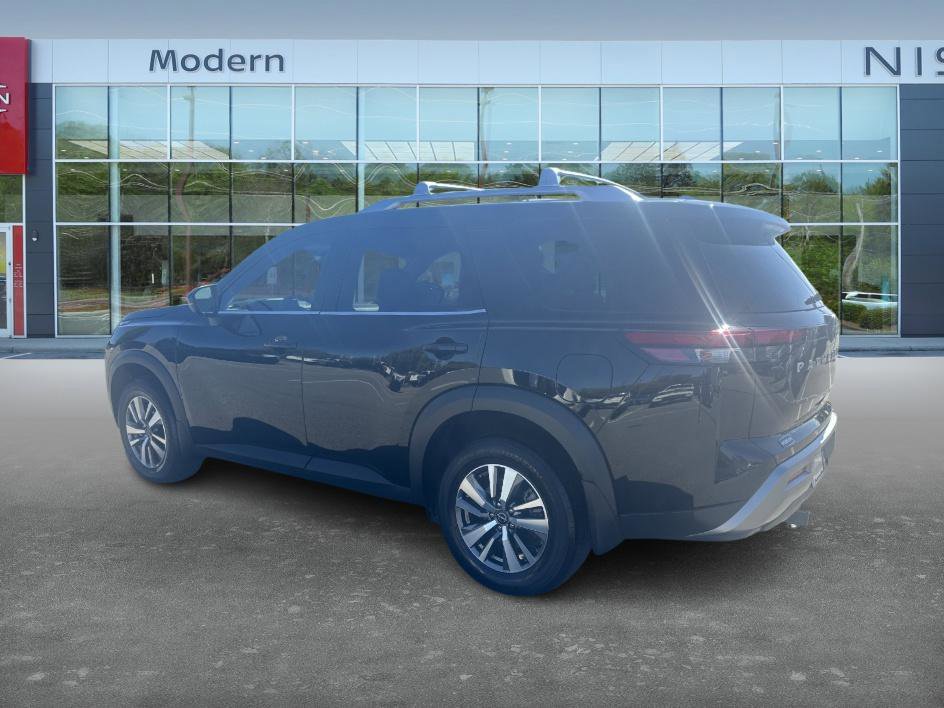 2023 Nissan Pathfinder SL photo 7