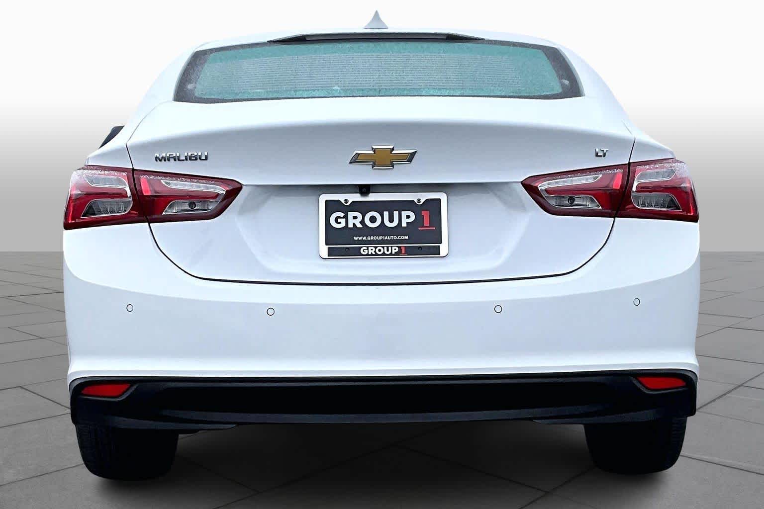 2024 Chevrolet Malibu Premier 2LT photo 4