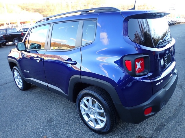 2019 Jeep Renegade Latitude photo 3