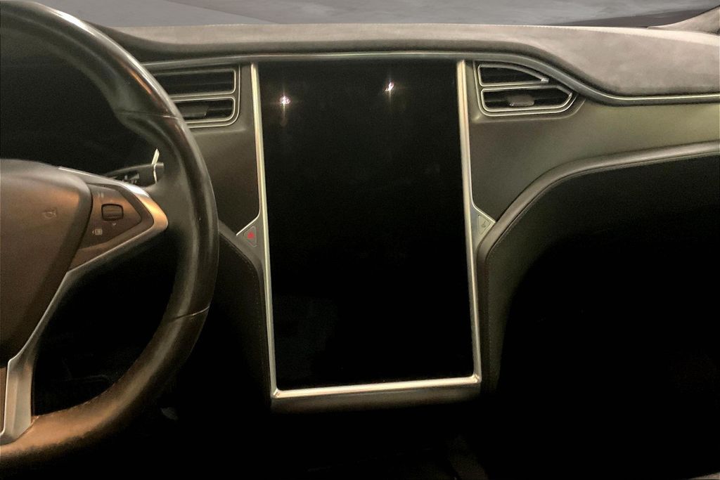 2016 Tesla Model S 75D photo 6