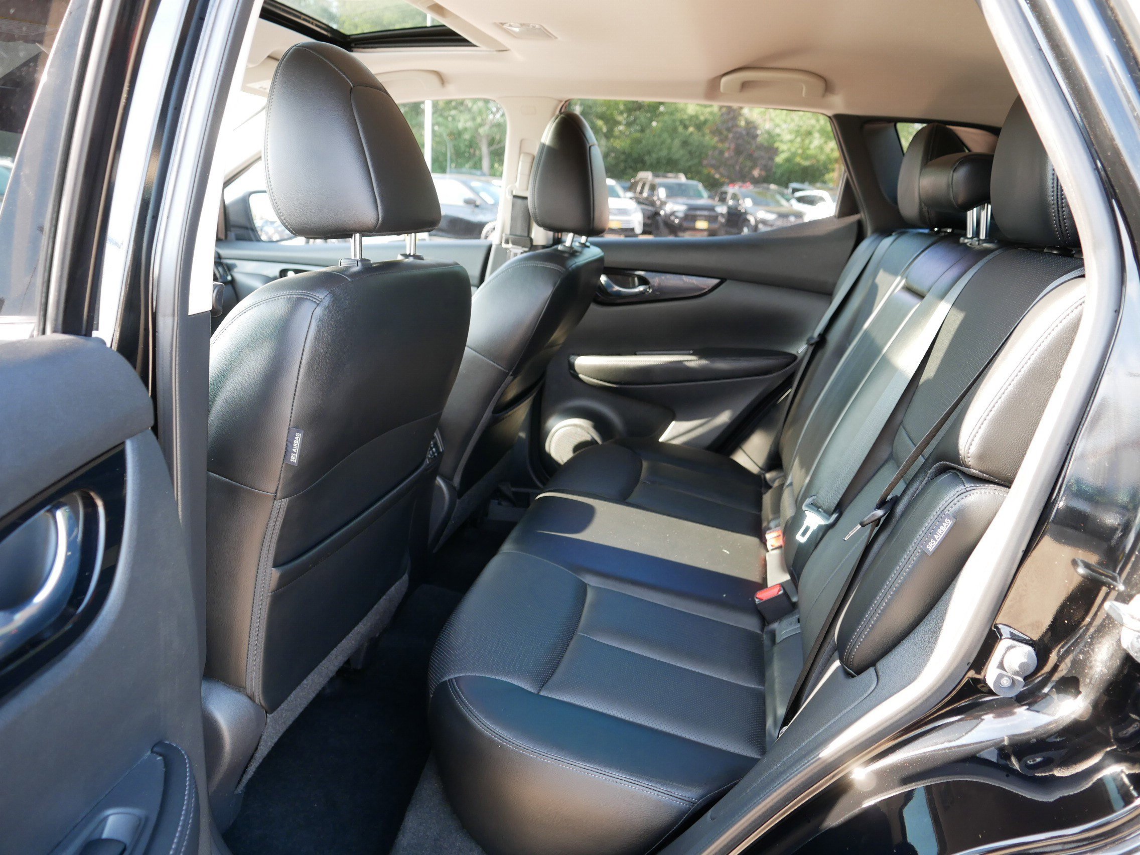 2022 Nissan Rogue Sport SL photo 33