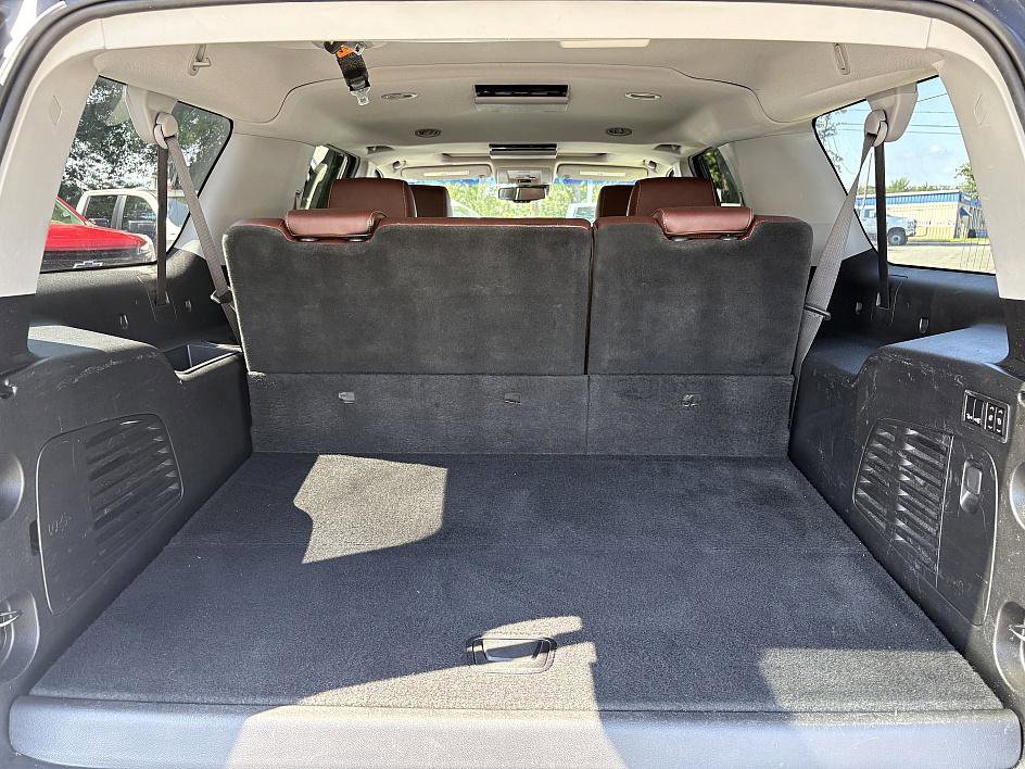 2019 Chevrolet Suburban Premier photo 10