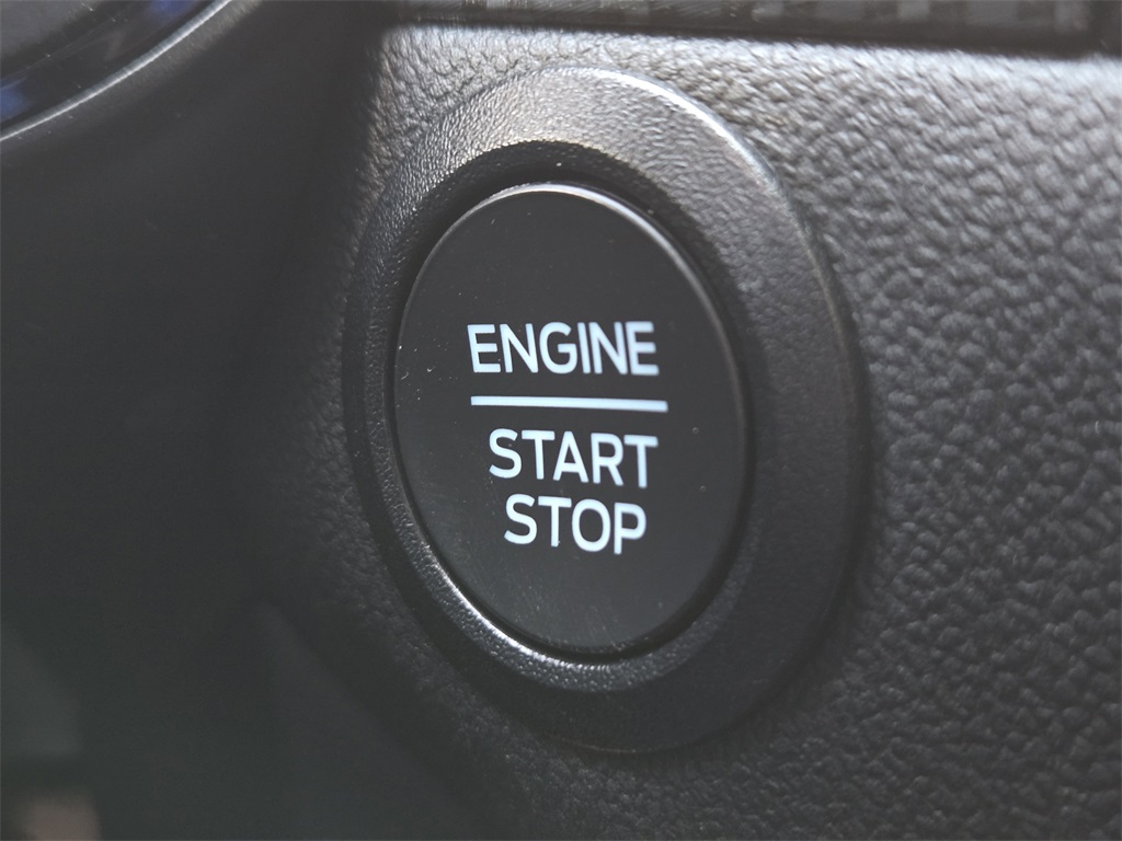 2024 Ford Escape ST-Line photo 21
