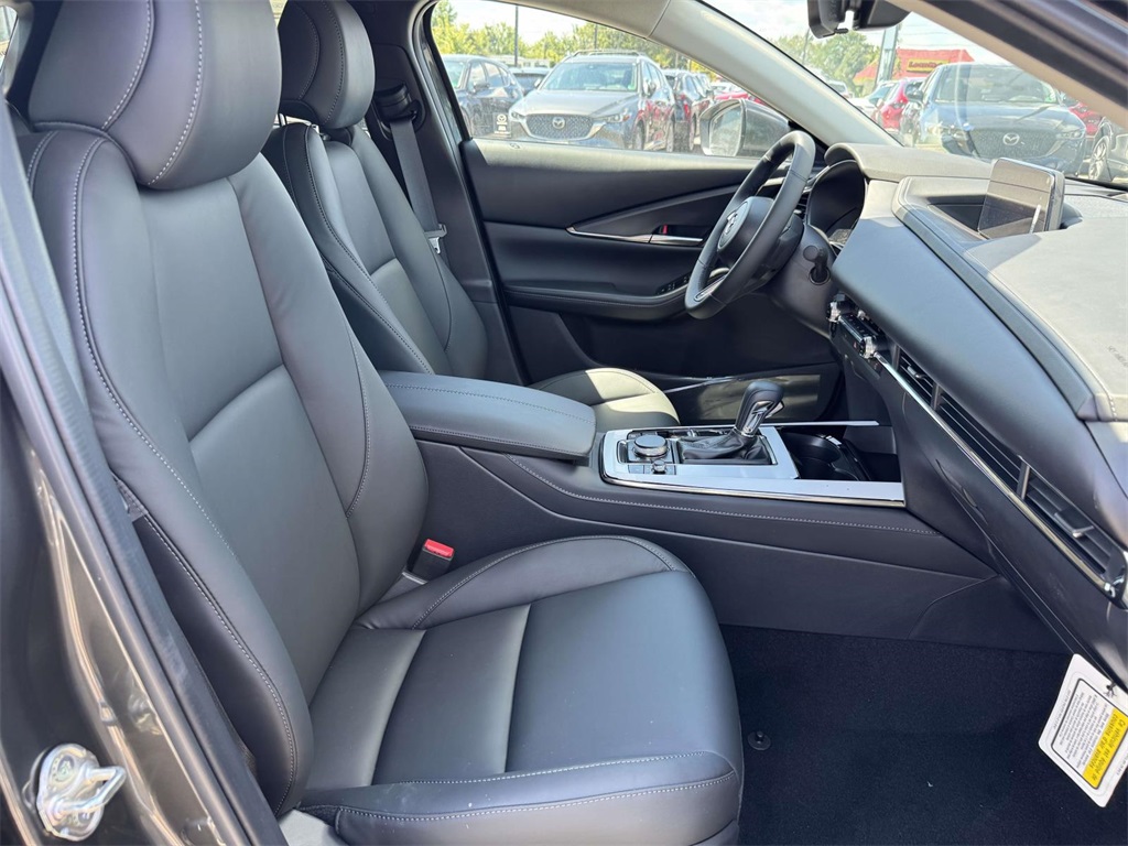 2025 Mazda CX-30 2.5 S Preferred photo 16