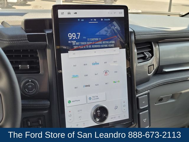 2025 Ford F-150 Lightning photo 15
