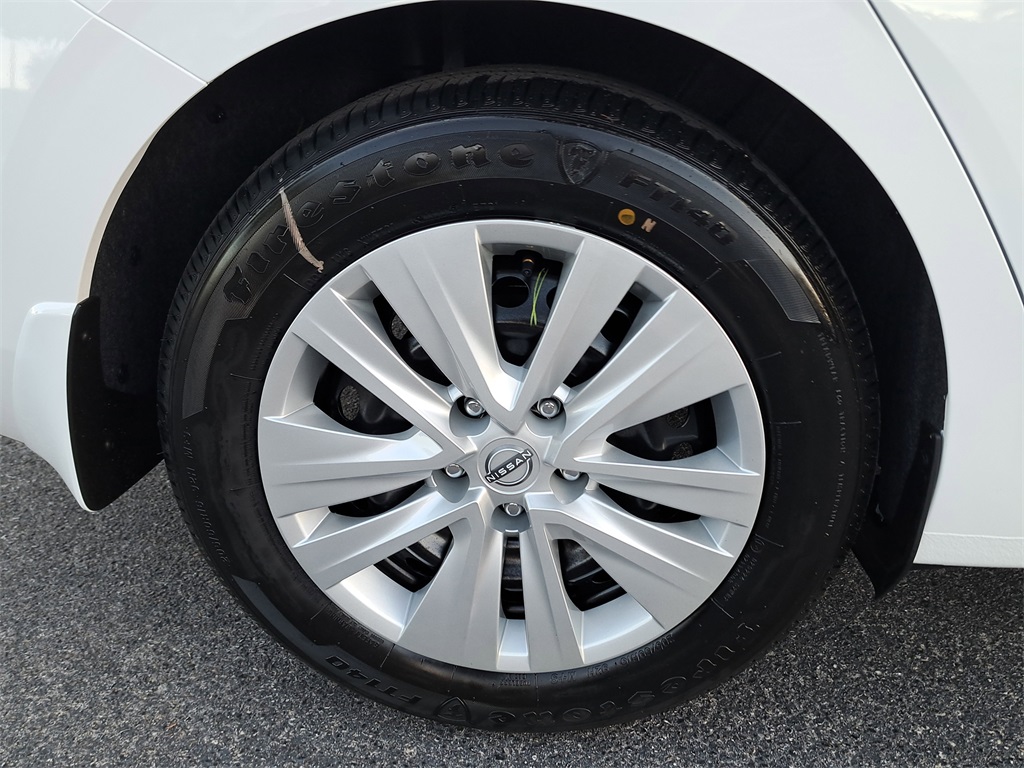 2025 Nissan Sentra S photo 8