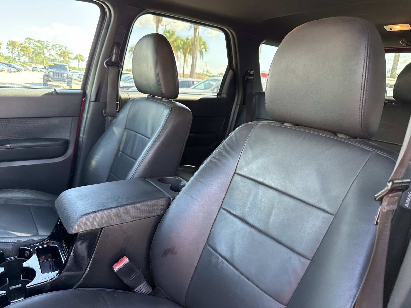 2011 Ford Escape Limited photo 20