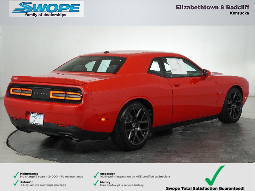 2018 Dodge Challenger R/T photo 3