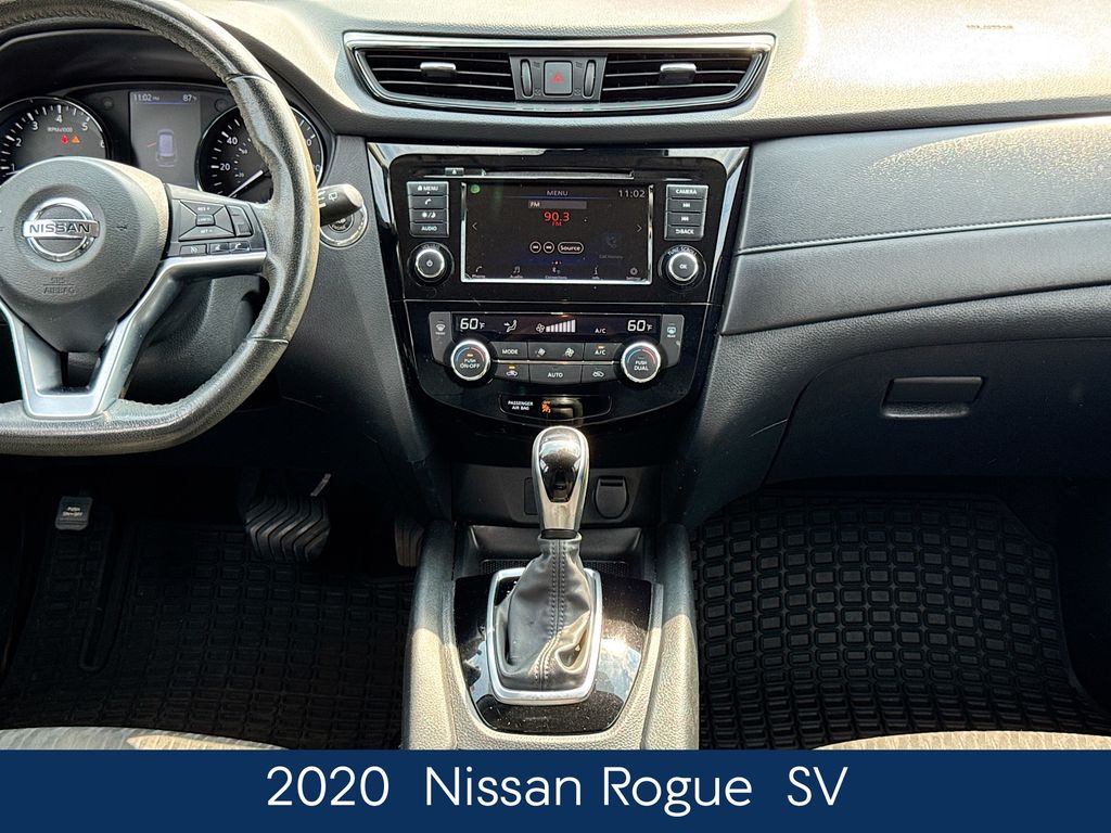 2020 Nissan Rogue SV photo 21