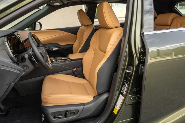 2025 Lexus RX 350 Premium photo 4