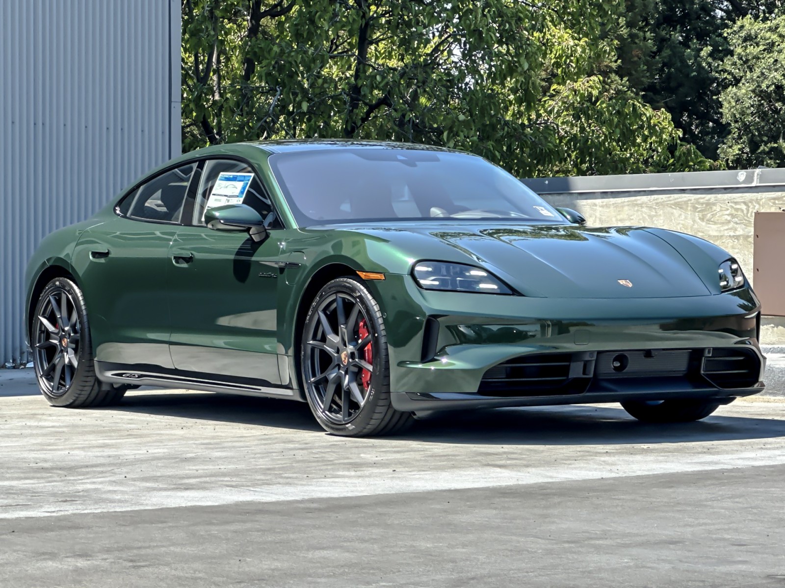 2025 Porsche Taycan GTS photo 11