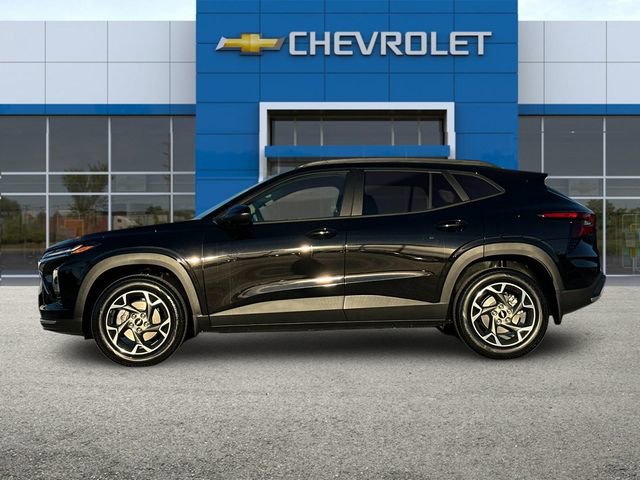 2026 Chevrolet Trax LT photo 3