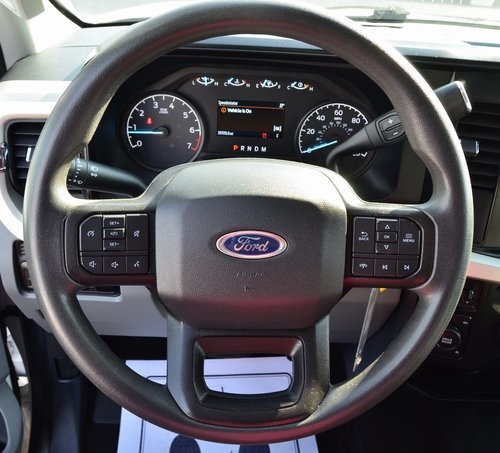 2023 Ford F-250 XLT photo 2