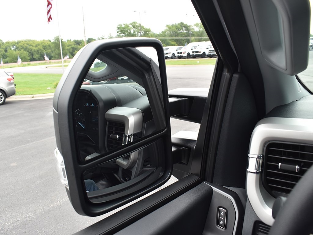 2025 Ford F-350 XLT photo 23