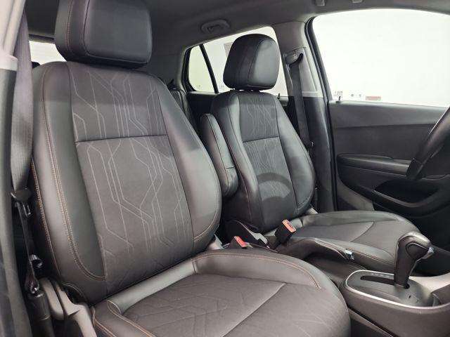 2022 Chevrolet Trax LT photo 29