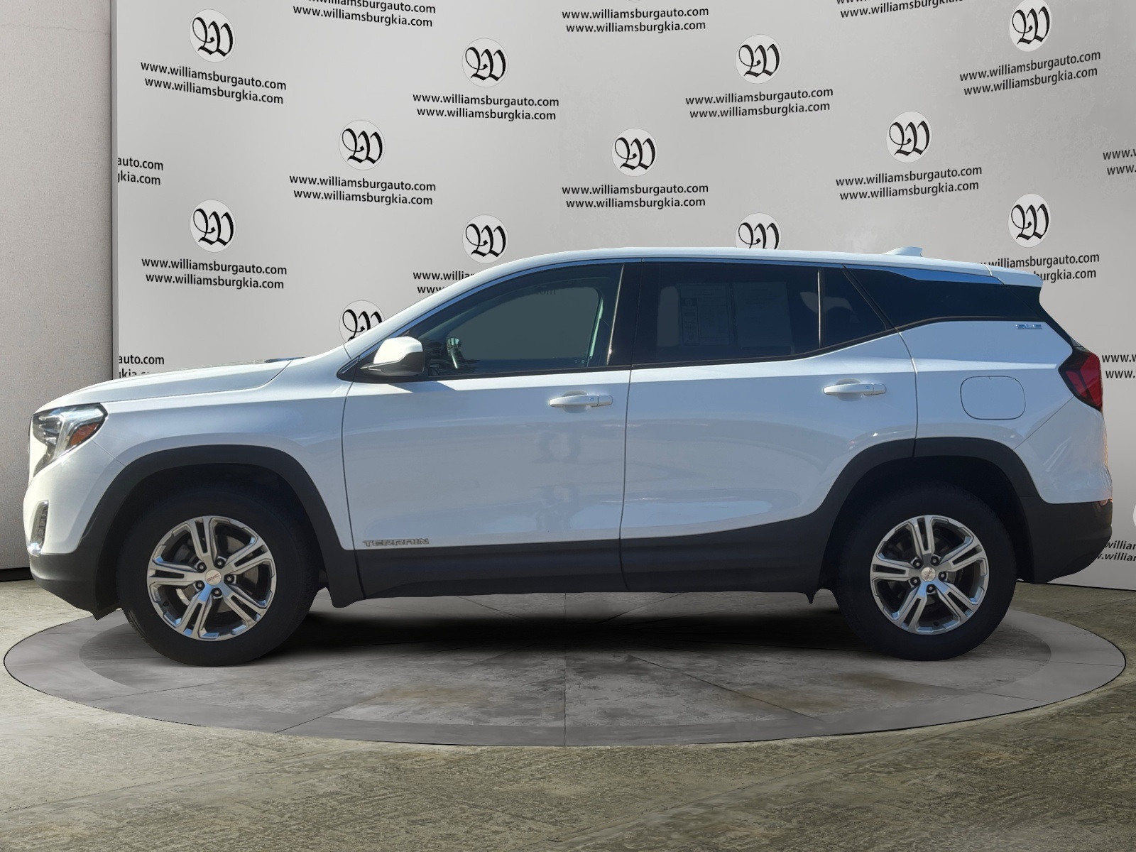 Used 2018 GMC Terrain SLE with VIN 3GKALMEV6JL379554 for sale in Williamsburg, VA