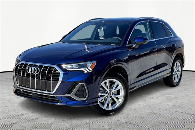 2025 Audi Q3 S Line Premium's photo