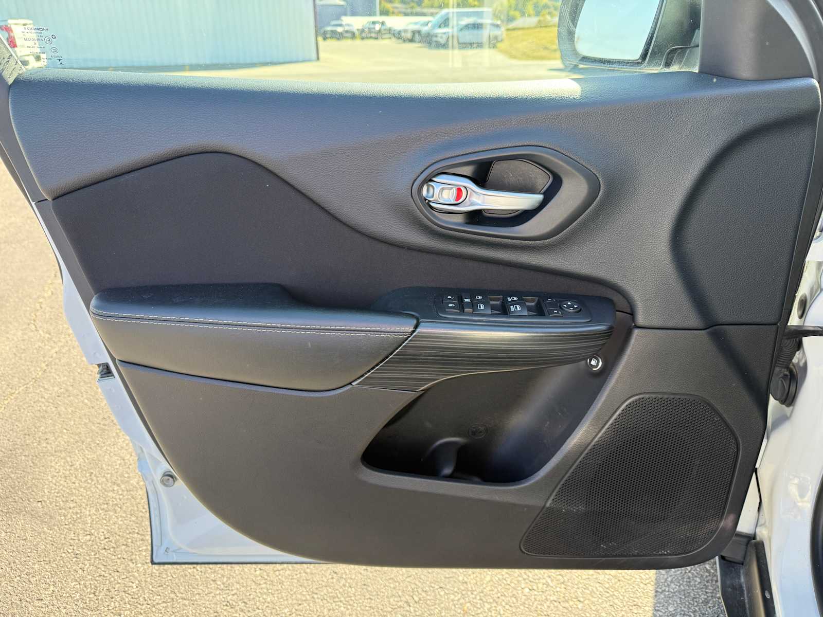 2015 Jeep Cherokee Latitude photo 8