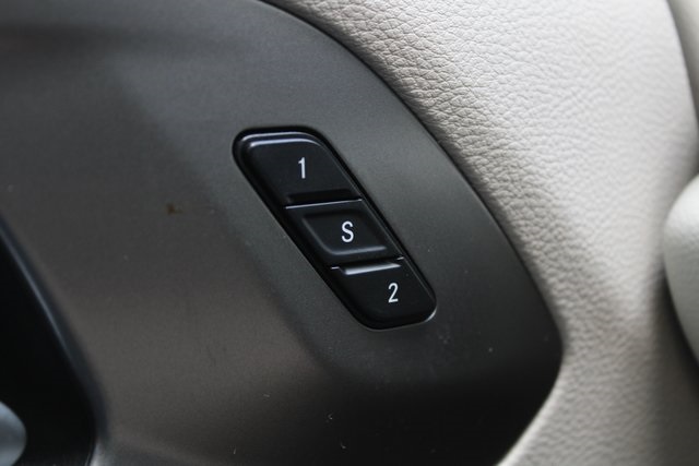 2019 Chrysler Pacifica Limited photo 15