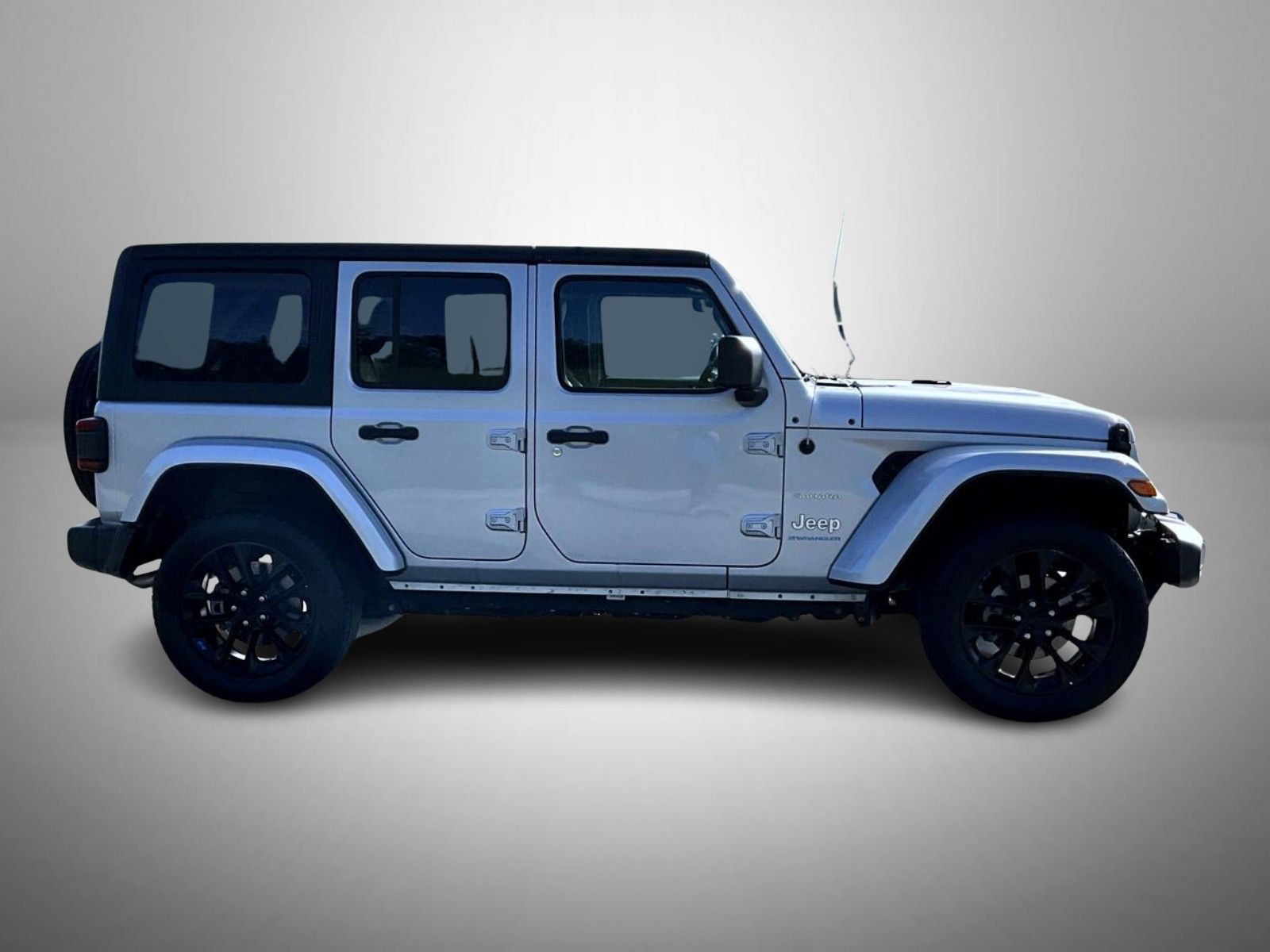 2023 Jeep Wrangler Sahara 4xe photo 4