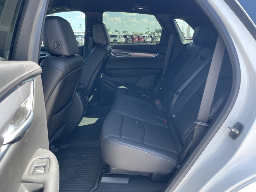 2024 Cadillac XT5 Luxury photo 16