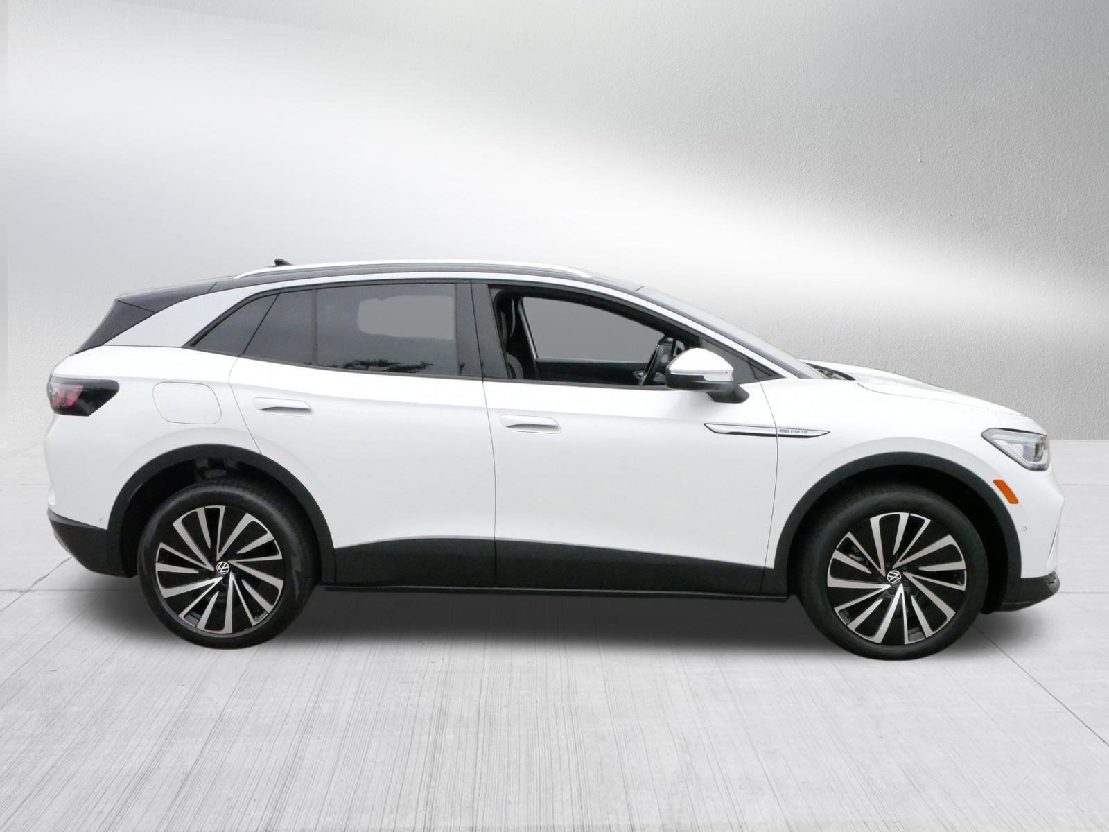 2023 Volkswagen ID.4 Pro Plus photo 8